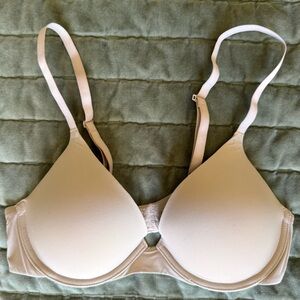 Natori Minimal Convertible Push Up Bra